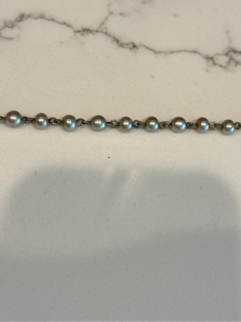 Vintage sweater / shirt guard with pearlized and beading detail - Picture 7 of 8
